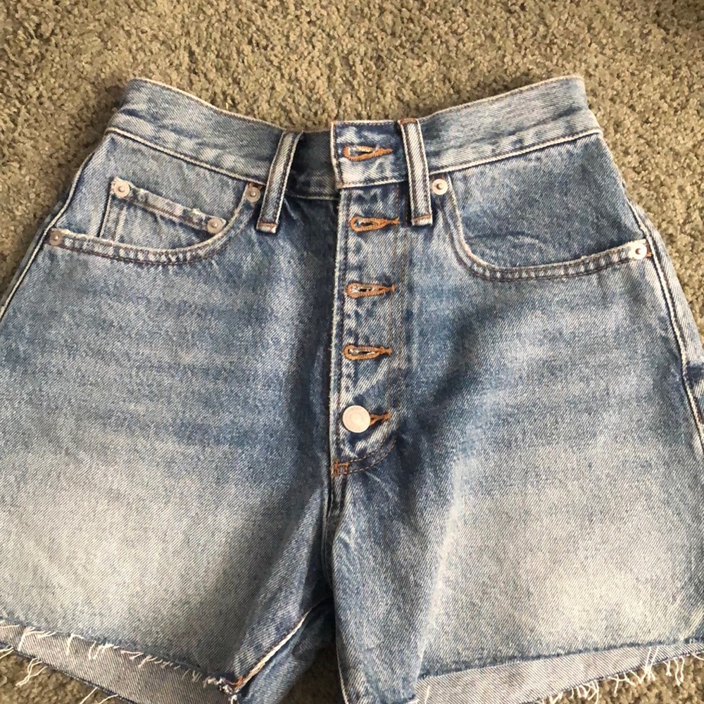 LUCKY BRAND HIGH WASTED MOM TRAVELER SHORT